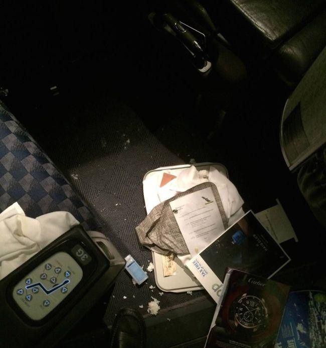 Aftermath Of The Turbulence (12 pics)