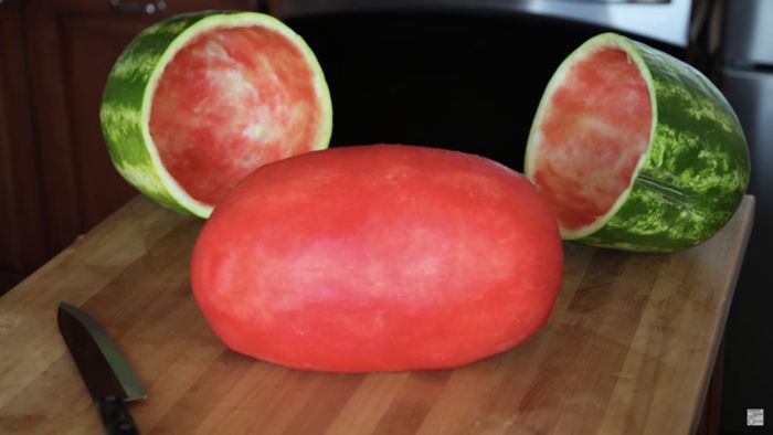 How To Skin A Watermelon (10 pics)