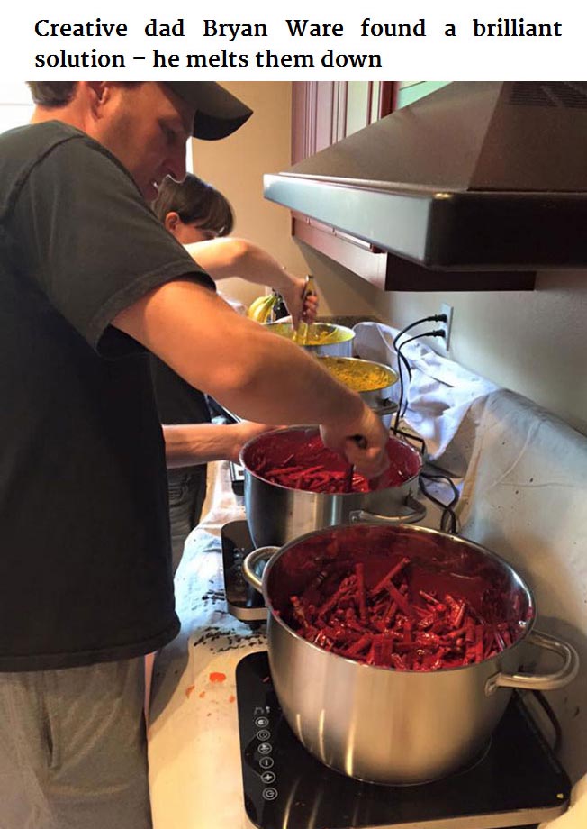 Bryan Ware Knows How To Reuse Leftover Crayons From Restaurants And Schools (10 pics)