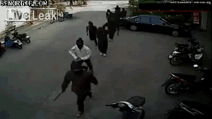 These People Are Real Heroes (23 gifs)