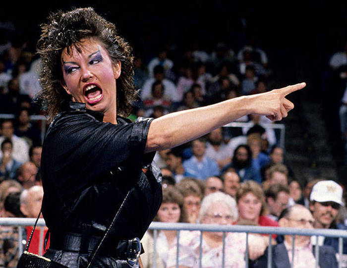 Pro Wrestlers That Died Too Young (26 pics)