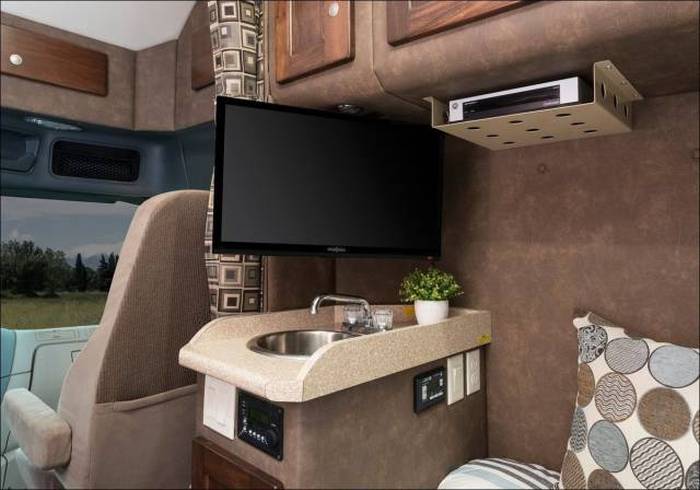 Modern Trucks (9 pics)