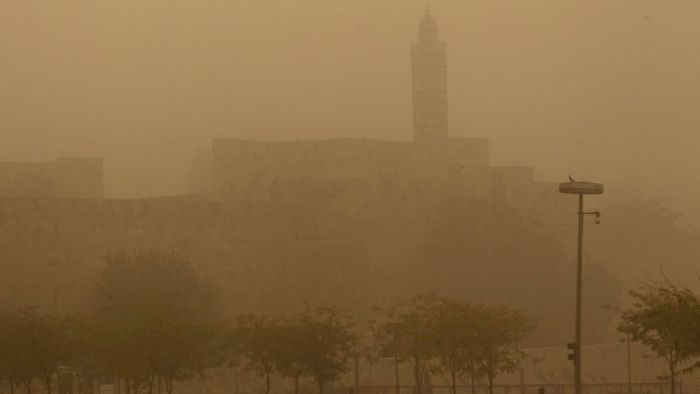 Sandstorm In Israel (21 pics)