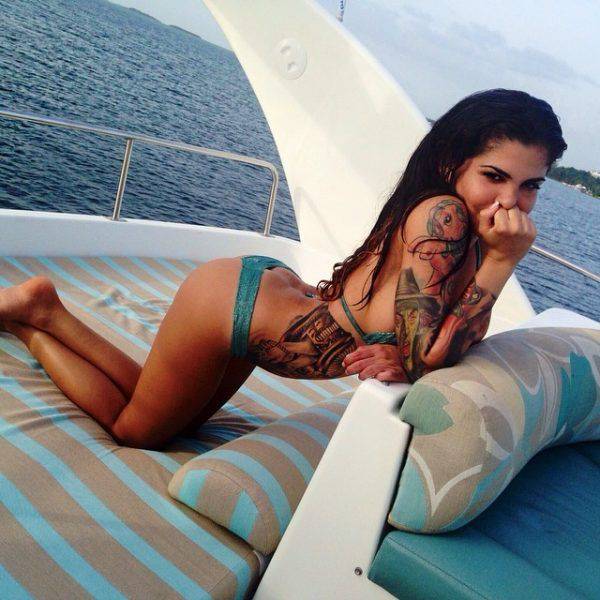 Tattooed Girls (63 pics)