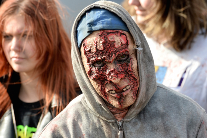 Zombie Parade in Duesseldorf, Germany (18 pics)