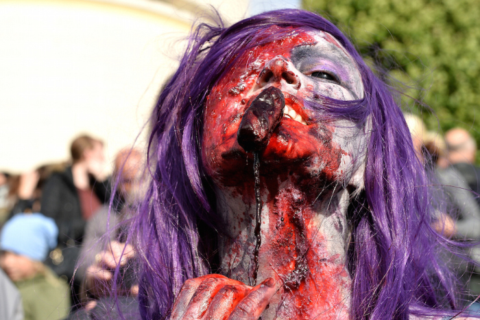 Zombie Parade in Duesseldorf, Germany (18 pics)