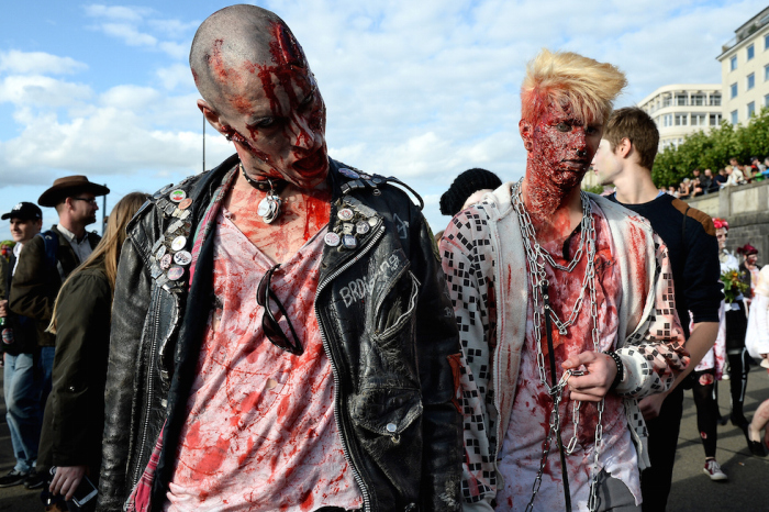 Zombie Parade in Duesseldorf, Germany (18 pics)