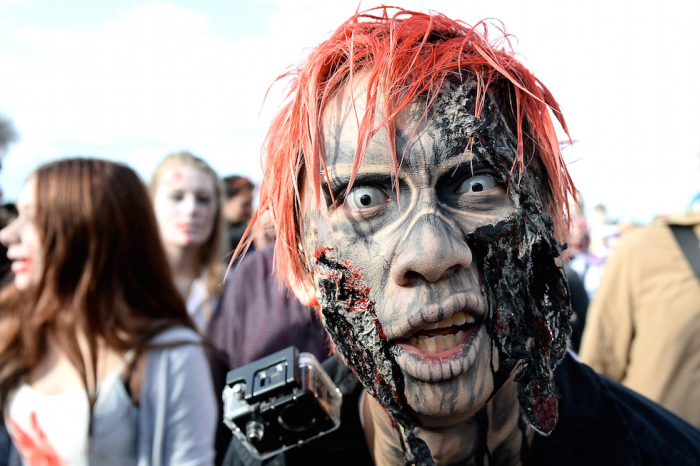 Zombie Parade in Duesseldorf, Germany (18 pics)