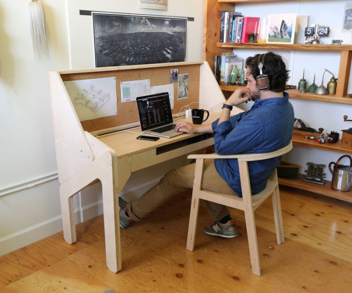 Everyone Needs A Transforming Desk Bar In Their House (6 pics)