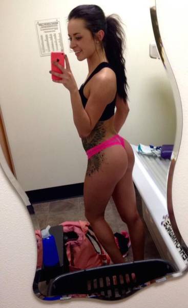 Beautiful Butts Come In All Shapes And Sizes (69 pics)