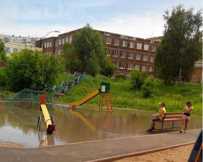 Things Are Just A Little Different In Russia (38 pics)