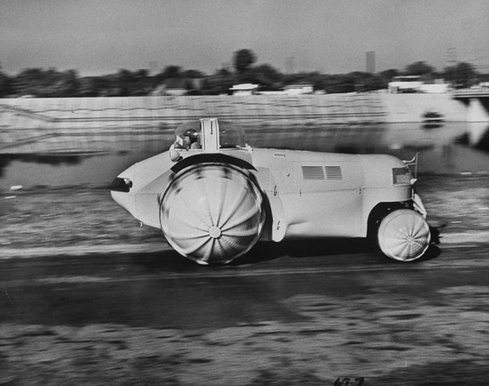The 1957 Aghnides Rhino Is Truly An All Terrain Vehicle (4 pics)