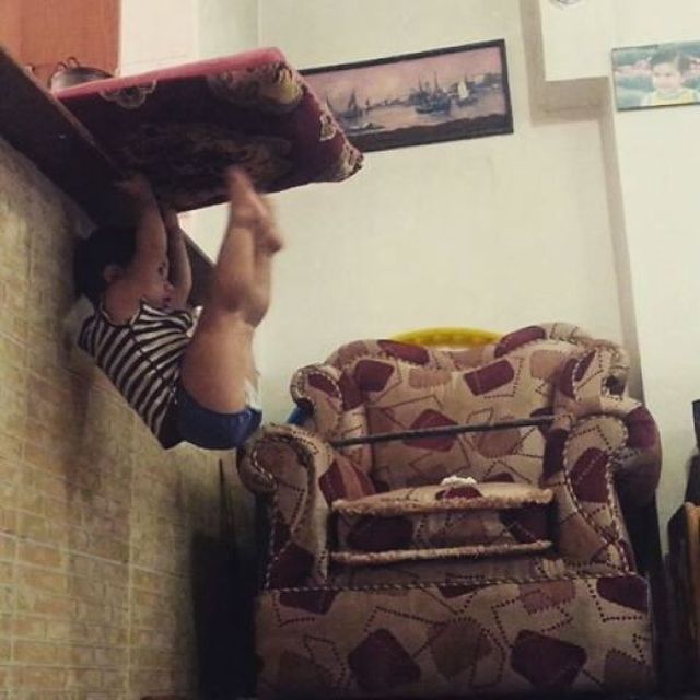 Two Year Old Kid Is Already A World Class Gymnast (15 pics)