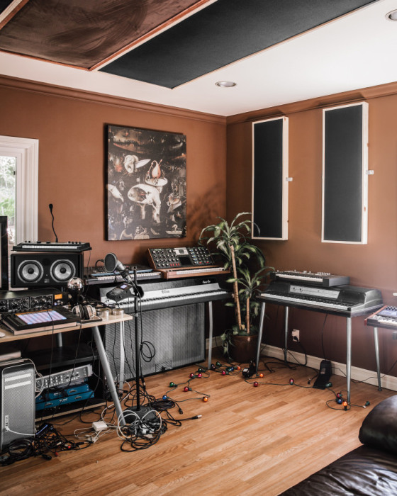 Battlestations Of Famous Musiscians (32 pics)