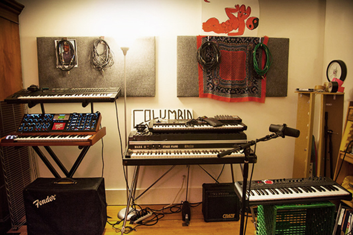 Battlestations Of Famous Musiscians (32 pics)