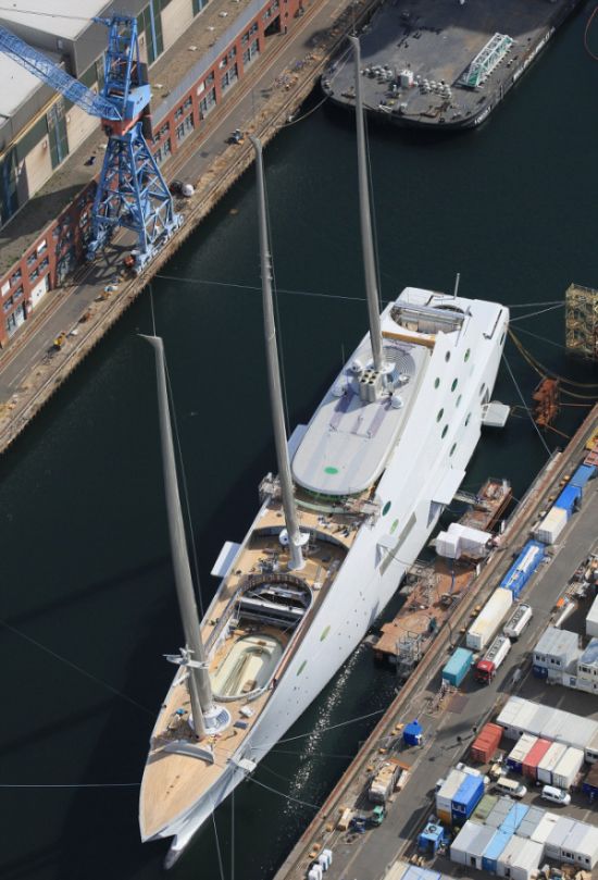 300 foot mega yacht