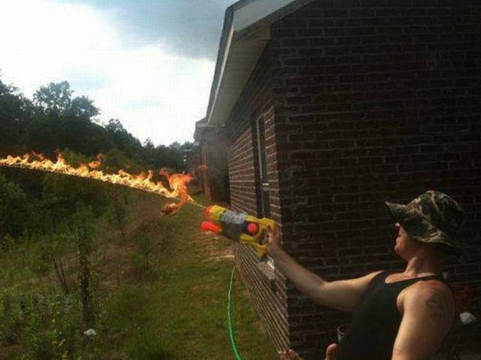 These People Are Prime Candidates For Darwin Awards (31 pics)