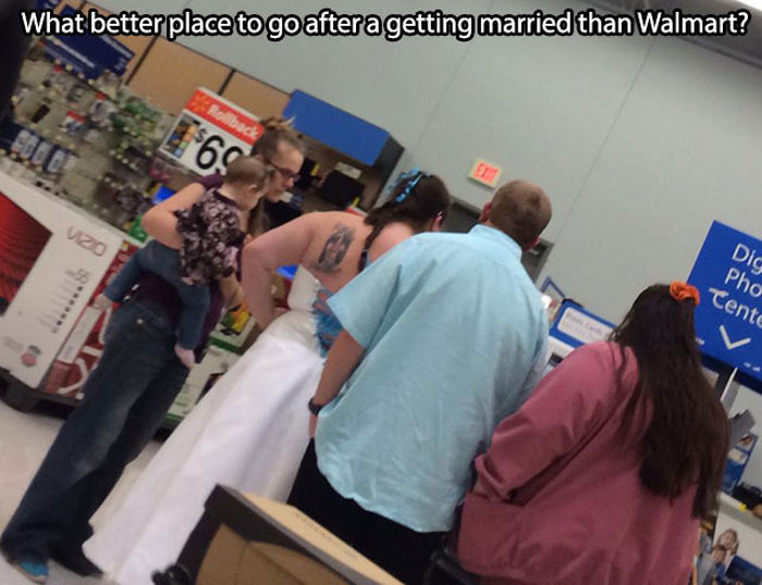 Walmart Shoppers Are A Special Breed Of People (27 pics)