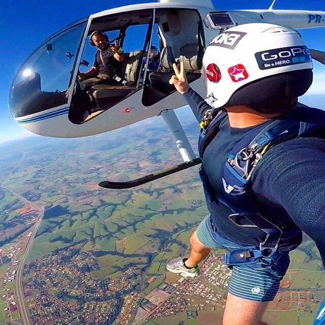 People Who Went To Great Lengths To Take Extreme Selfies (29 pics)