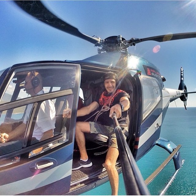 People Who Went To Great Lengths To Take Extreme Selfies (29 pics)