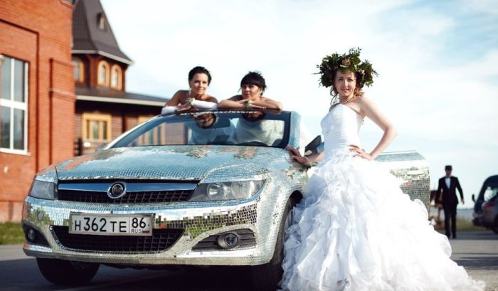 Cool Car Is Covered Completely With Mirrors (15 pics)