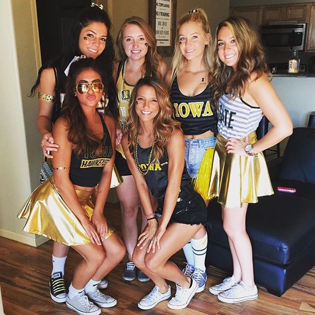 These College Girls Are Something To Write Home About (24 pics)