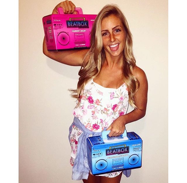 These College Girls Are Something To Write Home About (24 pics)