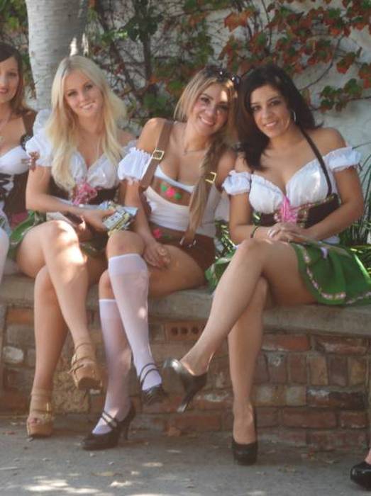 Girls In Oktoberfest Costumes Are Easy To Fall In Love