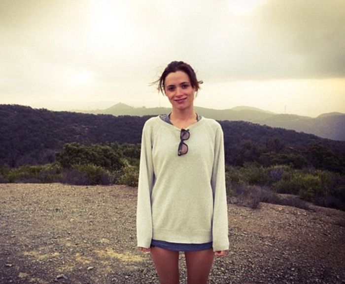 Jim Carrey's Ex-Girlfriend Cathriona White Found Dead In Her Apartment (5 pics)