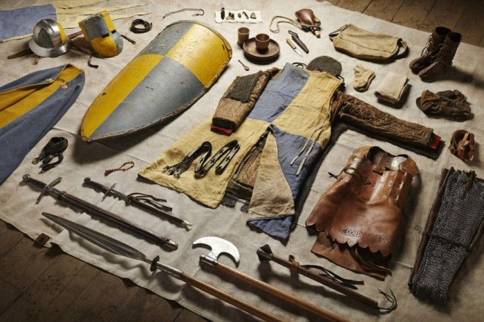 Tom Atkinson Presents Soldier Kits From Back In The Day And Today (13 pics)