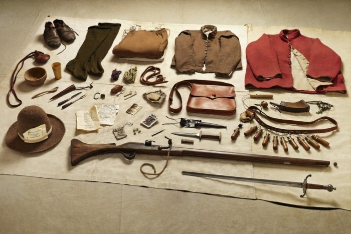 Tom Atkinson Presents Soldier Kits From Back In The Day And Today (13 pics)