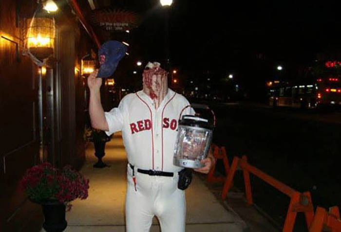 Halloween Costumes That Are Sure To Offend Everyone (53 pics)