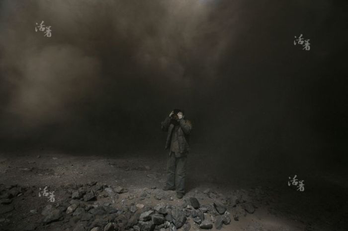 A Look Inside The Life Of A Miner (18 pics)