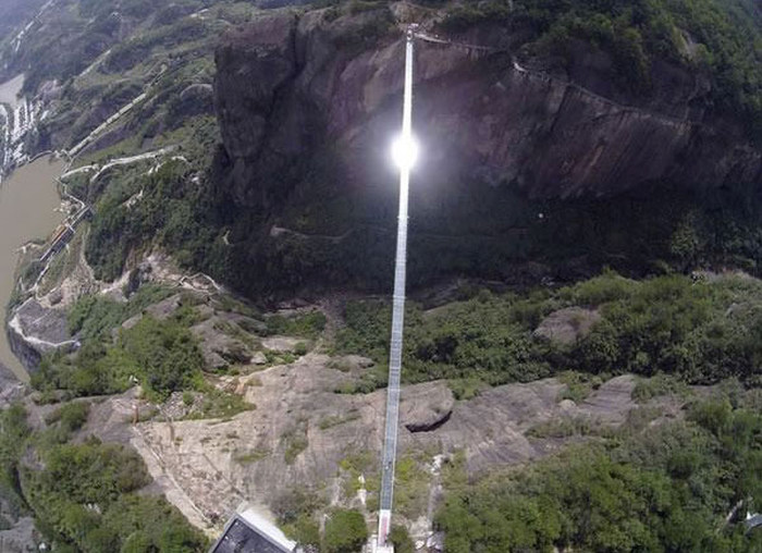 China Is Home To The World's Longest Glass Bridge And It's Insane (8 pics)