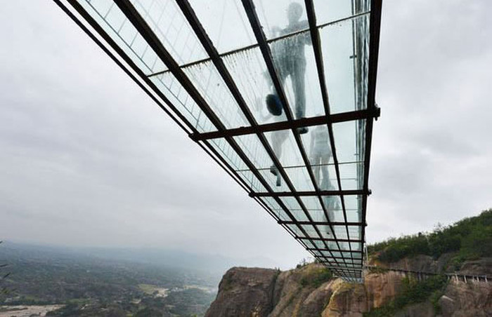 China Is Home To The World's Longest Glass Bridge And It's Insane (8 pics)