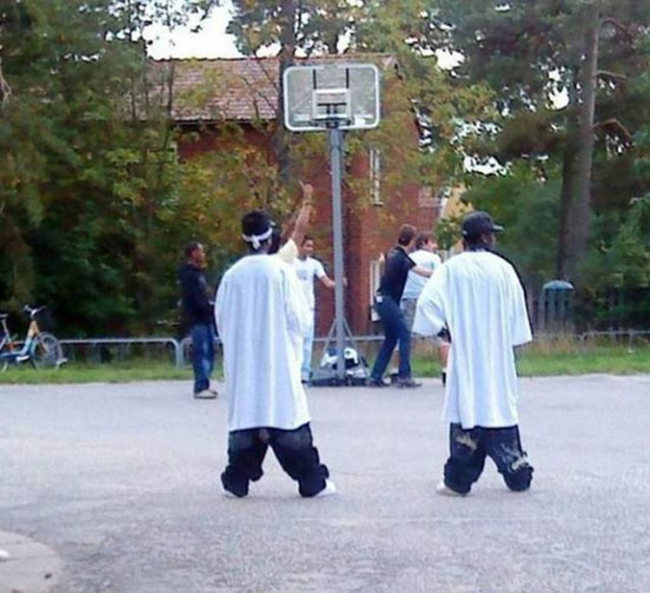 Sagging Pants Is The Worst Fashion Trend Of All Time (18 pics)