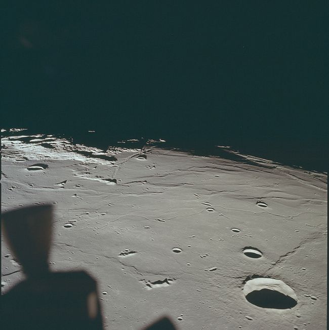 More Than 8,400 Pictures From The Apollo Missions Have Been Released Online (36 pics)