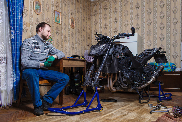 What It Looks Like When Motorcycle Season Comes To An End (30 pics)