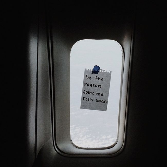 Awesome Flight Attendant Leaves Inspirational Notes For Her Passengers (19 pics)