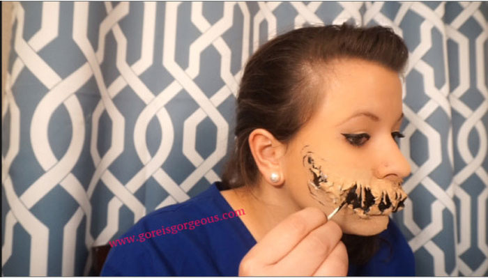 Creepy Halloween Makeup Tutorial From Start To Finish (20 pics)