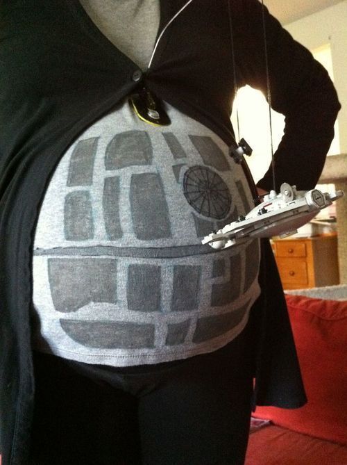 Pregnant People Who Turned Their Baby Bumps Into Halloween Costumes (27 pics)