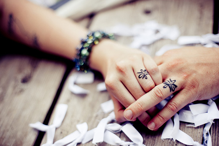 These Brave Couples Decided To Ditch The Wedding Rings And Get Tattoos Instead (25 pics)