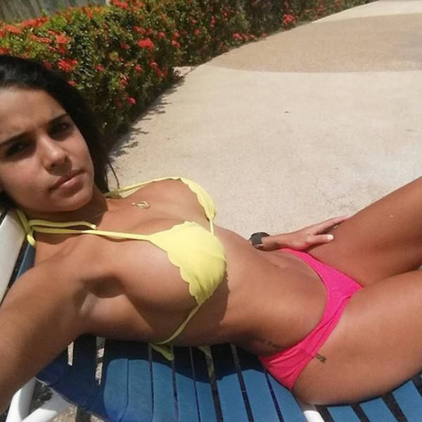 Summer May Be Over But Bikini Season Doesn't Have To End (52 pics)