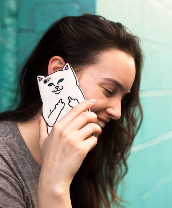 No One Will Bother You If You Carry This iPhone Case (3 pics)