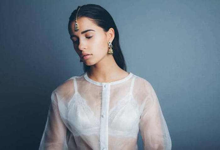 Meet Naomi Scott The New Pink Power Ranger (12 pics)