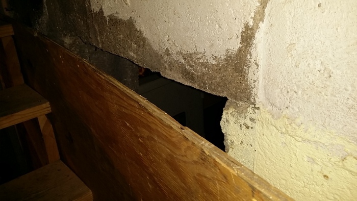 Secret Room In New House Is Loaded With Ammo (14 pics)