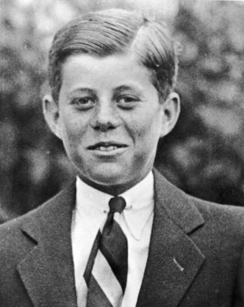 Vintage Photos Of World Leaders When They Were Young (30 pics)
