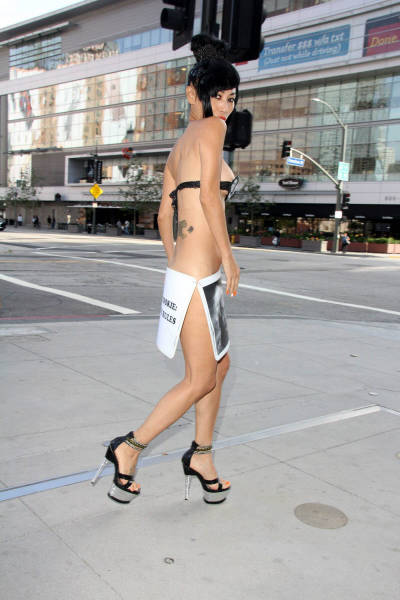 Chinese Actress Bai Ling Wears Bizarre Outfit In The Streets Of LA (19 pics)