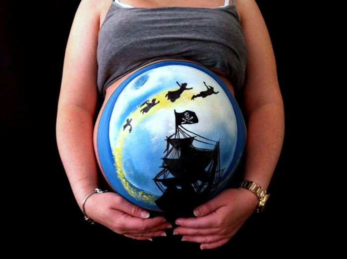Dad Proposes To Pregnant Wife By Painting Her Baby Bump (10 pics)