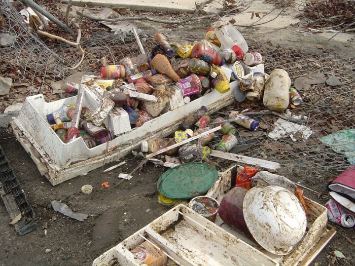 Orphaned Refrigerators Left Behind By Hurricane Katrina (11 pics)